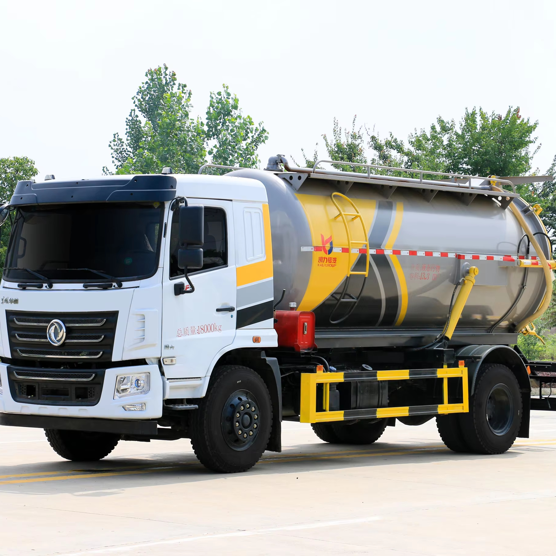 Новый грузовик Dongfeng KL5 для всасывания сточных вод 4x2, 13,5 м³, вакуумный всасывающий грузовик для сточных вод для продажи
