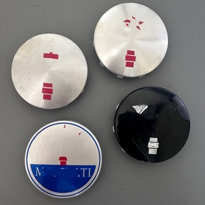 Adapté pour Maserati Levante : Cache-moyeu de roue suspendu, logo central de <span class=keywords><strong>pneu</strong></span>, support de personnalisation Geely Levante - Product Image 5