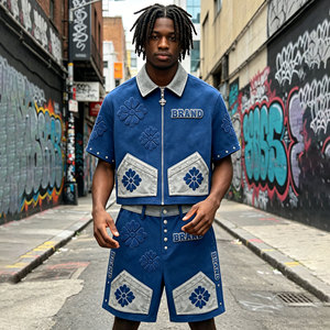 T-shirt <span class=keywords><strong>Corta</strong></span> Vintage Personalizzata con Colletto Rialzato, Chiusura a Cerniera, Ricamo Floreale, Stile Streetwear in Camoscio - Product Image 1