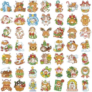 50 Pezzi Adesivi Natalizi Colorati e Carini in PVC Impermeabile, Decorazioni Fai-da-Te per Telefoni, Quaderni, Tazze - Product Image 5