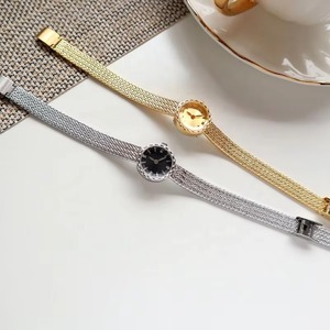 Montre à quartz pour femme avec cadran rond en laiton de luxe, décorée de diamants, logo personnalisé, cadeau pour filles - Product Image 4