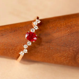 繊細な925スターリングシルバー ルビー ジルコン ジェムストーンリング レッド パーソナライズ エンゲージメント プロミス アニバーサリーリング 彼女へのギフト - Product Image 3