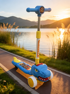 Trottinette d'équilibre à 3 roues pour enfants, style démon, avec éclairage LED, hauteur réglable, pour les 3-8 ans - Product Image 6