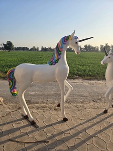 Escultura de unicornio de fibra de vidrio de la mejor calidad, estatua decorativa hecha a mano para jardín, hogar, hotel y parque temático, disponible para la venta. - Product Image 6