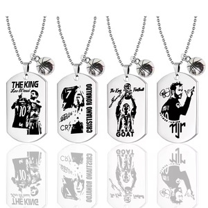 Collana con Ciondolo in Acciaio Inossidabile di Lionel Messi e <span class=keywords><strong>Cristiano</strong></span> <span class=keywords><strong>Ronaldo</strong></span>, Gioielli per Tifosi della Coppa del Mondo di Calcio - Product Image 1