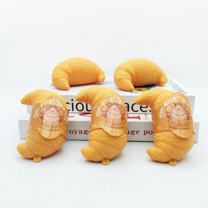 ของเล่นครัวซองต์บีบคลายเครียด จินแคน โนเวลตี้ สำหรับเด็กผู้หญิง พร้อมดนตรี ของเล่นยอดนิยมสำหรับบีบเล่นและคลายเครียด - Product Image 3