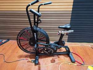 <span class=keywords><strong>Vélo</strong></span> d'intérieur à courroie en métal LD-915-1 avec <span class=keywords><strong>compteur</strong></span>, disponible à la vente - Product Image 2