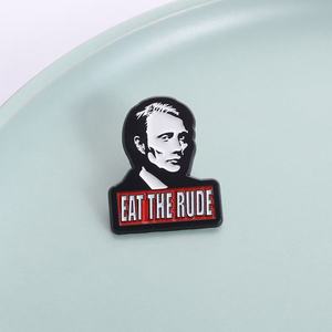 Pin Bros Enamel Kreatif EAT Rude, Paduan Seng, Karakter Film Kriminal Teror Klasik, Lucu, Berlapis Nikel Hitam, Bentuk 3D Tidak Beraturan - Product Image 4