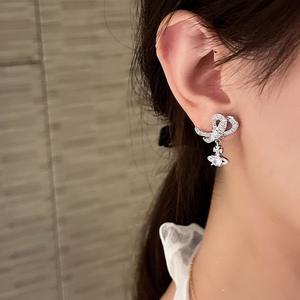 Boucles d'oreilles élégantes Empress Dowager Vivienne Bowknot Saturn, version haute qualité pour femmes - Product Image 2