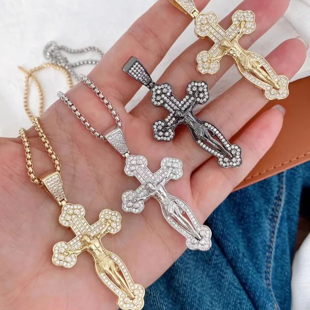 Luxury Bling Zircon Pave Cross Pendant 18k Gold Plating Women Men Iced Out Cross Necklace
