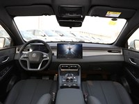 BYD Qin PLUS EV 510KM Smart Driving Edition 136 л.с. с двигателем на постоянных магнитах, низкий расход, 4-дверный 5-местный электромобиль