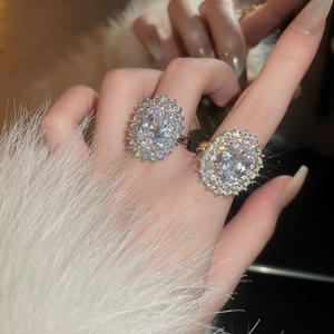 แหวนวงเปิดรูปไข่ประดับเพชรซิร์คอนสไตล์เรโทรสำหรับผู้หญิง ขายส่ง เหมาะสำหรับงานแต่งงาน งานเลี้ยงอาหารค่ำ - Product Image 3