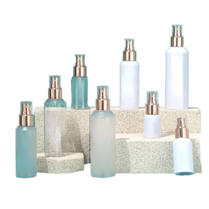 Envase de Plástico PET Esmerilado Cilíndrico de 30ml, 60ml, 100ml, 150ml, 200ml con Cabezal Dosificador Dorado para Tónico, Limpiador Facial, Loción, Impresión Serigrafiada - Product Image 1