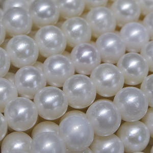Collier de perles d'eau douce naturelles de 9 à 10 mm avec cercle presque parfait, couleur blanche brillante, boucle rétro luxueuse - Product Image 2