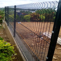 Clôture de sécurité anti-escalade à prix réduit, maille grillagée transparente à trous moyens 76,2x25,4mm pour l'Afrique du Sud