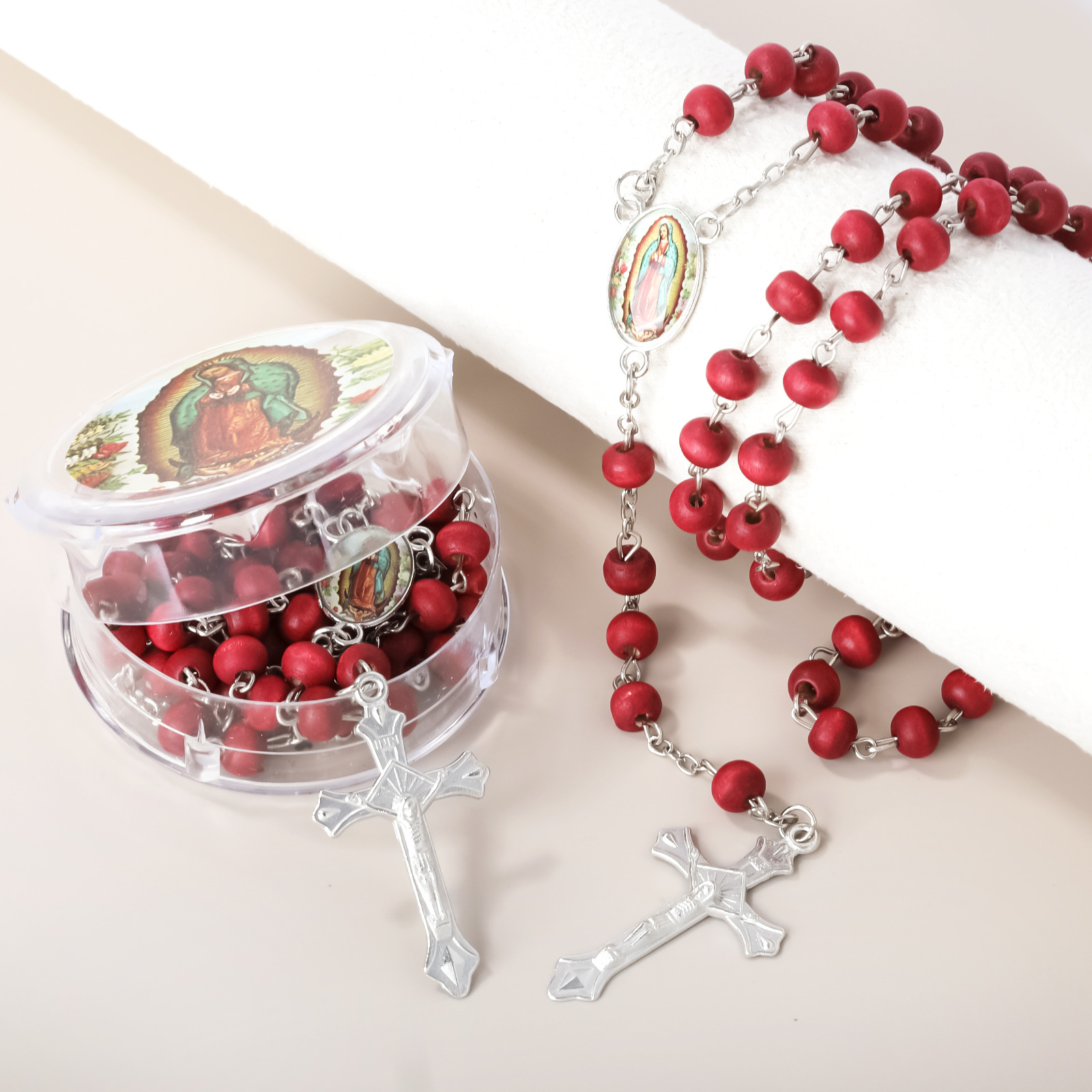 Perline rosse vergine maria