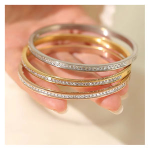 Brazalete de Acero Inoxidable de Alta Calidad Que No Se Deslustra, Brazalete de Circonita Brillante para Mujer, Brazalete de Estrella de Circonita Cúbica para Regalo de Joyería - Product Image 2