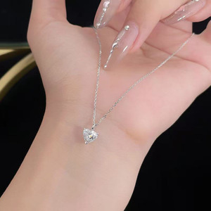 Collares y Colgantes Minimalistas de Cadena Fina con Diamantes Cultivados en Laboratorio de Platino Pt950, Corte Corazón, para Mujer - Product Image 5