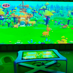 Jeu de dessin par projection immersive, solution de peinture numérique interactive par projection murale pour parcs de trampolines - Product Image 2