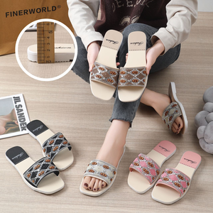 Mode Frauen Tapettes Sandales Gießen Femme Plat Mädchen Chappal Sandale Flache Sandalen - Product Image 4