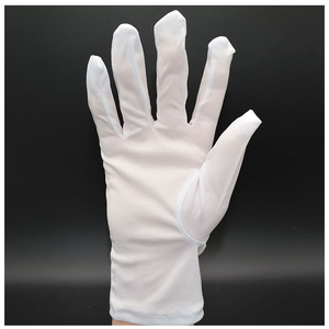 Gants en polyester blanc Qiong Liang, 32 points, triple bord côtelé, pour mariages, travail et usage industriel - Product Image 3