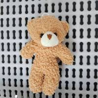 Porte-clés en peluche ours en velours perlé doux, mini jouet en peluche avec rembourrage en coton PP pour la décoration de sac et les cadeaux