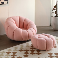 Fauteuil sans accoudoirs en tissu NKOL avec repose-pieds assorti, design français, dossier biscuit, pieds en bois, rembourrage en mousse, style décontracté, fauteuil d'appoint pour chambre à coucher