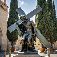 Célèbre Chrétien Catholique En Laiton Décor Statue Jésus 14 Stations Deuxième Station: grandeur nature Jésus Porte Croix Sculpture En Bronze