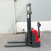 Gerbeur électrique à capacité personnalisée, batterie plomb-acide, fourches étroites, certifié CE, élévateur hydraulique pour la manutention et le stockage de panneaux solaires en environnements difficiles