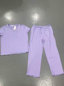 Ensemble de pyjamas en coton pour femmes de haute qualité en surplus - Surplus d'usine de marques européennes/américaines - Product Image 5