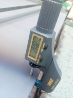 Placa de Acero Marina A36 Q235 Q345, Placa de Acero al Carbono Laminada en Caliente, Espesor de 1-3 mm, Certificación JIS/BIS, Servicios de Soldadura y Doblado