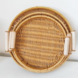 Panier tissé de style japonais avec poignée 23XY1009, plateau de rangement rond pour collations, fruits, pain, usage domestique - Product Image 1