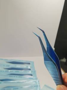 Kualitas tinggi Manual transplantasi rambut Forceps tepat alat operasi terbuat dari baja tahan karat/Titanium/keramik