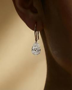 Boucles d'oreilles de luxe au design unique, serties de diamants, bijoux en or faits à la main pour mariage, mariée, événement spécial, vente en gros - Product Image 4