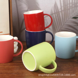 Mug en céramique givrée mate, couleur unie, design minimaliste, 11 oz, cadeau d'affaires, mugs en gros pour usage hôtelier - Product Image 5