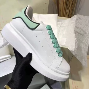 # Scarpe Originali di Lusso Mcqueenes per Uomo e Donna, Scarpe da Passeggio e Corsa con Tomaia in Pelle, Antiscivolo e Traspiranti - Product Image 6