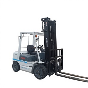 Chariot élévateur TCM 30 de 3 tonnes et 6 mètres, chariot élévateur diesel TCM de 3 tonnes, prix bas en stock - Product Image 1