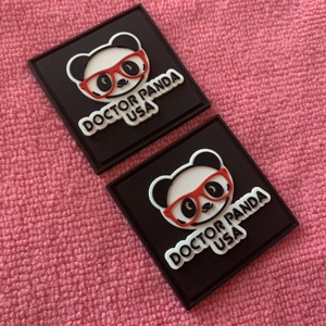 Efecto perfecto de costura en Etiqueta de goma de PVC con símbolo de lavado, Parche de goma de silicona ecológico con canal de costura - Product Image 6