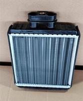 Accessoires de pièces automobiles Échangeur de chaleur Offre Spéciale de haute qualité 1740699 radiateur de voiture