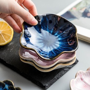 Plats à sauce, assiettes à sauce soja <span class=keywords><strong>wasabi</strong></span> pour <span class=keywords><strong>sushi</strong></span>, vente en gros, forme de cerisier japonais, céramique minimaliste, logo personnalisé, cadeaux - Product Image 2