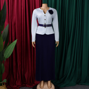 <span class=keywords><strong>Set</strong></span> Due Pezzi da Donna in 3 Colori, Taglie Forti, Completo da Ufficio con <span class=keywords><strong>Blazer</strong></span> e Gonna Lunga Plissettata con Cintura, Taglie S-XXXL - Product Image 4