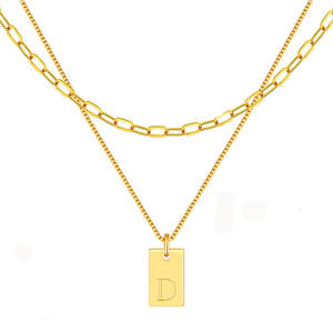 Popular <span class=keywords><strong>A</strong></span> <span class=keywords><strong>a</strong></span> Z 26 letras pequeño collar con colgante cuadrado con cadena de eslabones multicapa para boda o regalo colgante de letras en caja - Product Image 3