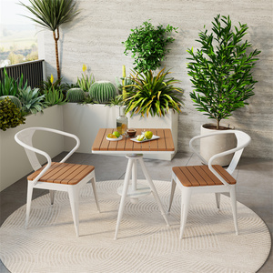 Conjunto de Muebles de Jardín de Madera Maciza Moderna para Exteriores, Resistente al Sol y al Agua, con Estructura de Hierro, <span class=keywords><strong>Mesa</strong></span> de Comedor de 2 Plazas y Sillas para Patio o Balcón - Product Image 4
