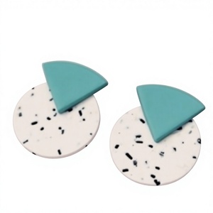 Nouvelles boucles d'oreilles en céramique artisanales pour artistes professionnels, bijoux fins de qualité, cadeau pour femmes, tendance pour mariage, fête, fiançailles - Product Image 1