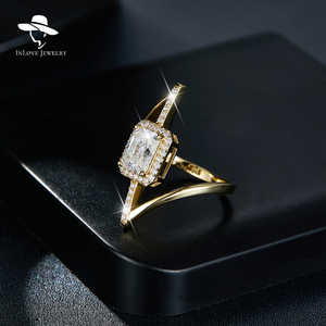 Anello asimmetrico in argento Sterling 2ct 925 di lusso scintillante VVS1 <span class=keywords><strong>taglio</strong></span> radiante Moissanite gioielli raffinati per <span class=keywords><strong>donna</strong></span> uomo stile Hiphop - Product Image 3