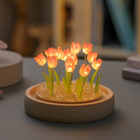 Lampe de nuit en forme de tulipe faite à la main, lampe à fleurs, bricolage, lumières mignonnes pour la décoration de chevet, décoration de la maison, cadeau exquis