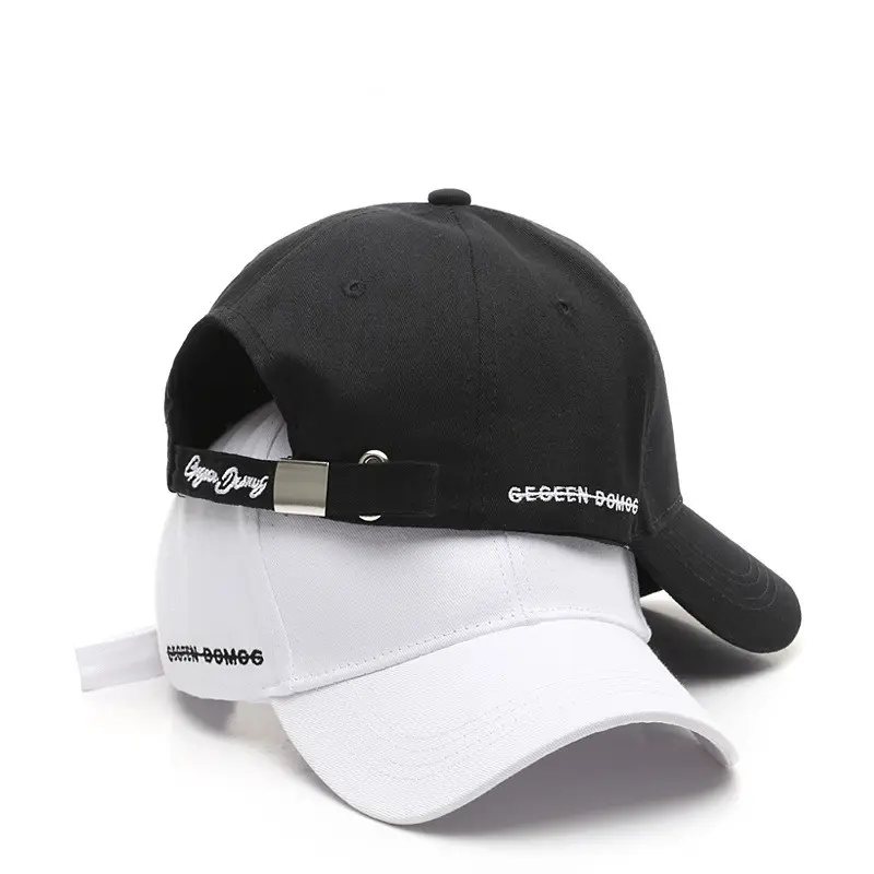 カスタムロゴカーブビル6パネルゴラス黒と白の野球帽、ストラップに刺Embroideryロゴ付き