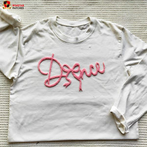 Neue, individuell gestaltbare Chenille-Flausch-Puff-DTF-Transfer-Fellbuchstaben-Aufbügelpatches für Kinderkleidung und T-Shirts - Product Image 5