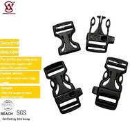 Fourniture de sifflet en plastique de 20mm Support de dégagement latéral Boucle de ceinture de survie de couleur personnalisée avec sifflet pour sac à dos de porte