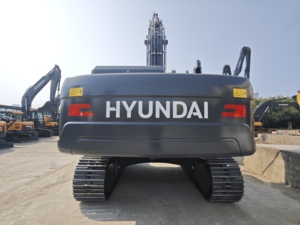 Excavadora Hyundai HX340HD de 34 Toneladas con Cucharón de Excavación de 1.6m³ de Capacidad, Equipo Pesado Usado, Pocas Horas de Trabajo, 1 Año de Garantía - Product Image 3